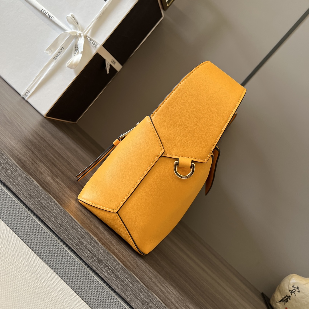 Loewe Puzzle Bags